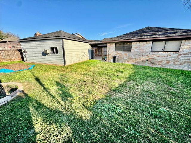 10131 Sagedale Drive, Houston, TX 77089