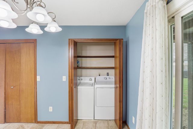 9925 SPUR CREEK Court, Fort Wayne, IN 46825