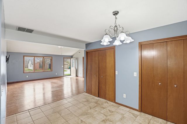 9925 SPUR CREEK Court, Fort Wayne, IN 46825