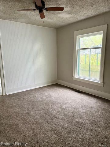 1652 Wisconsin Avenue, Flint, MI 48506