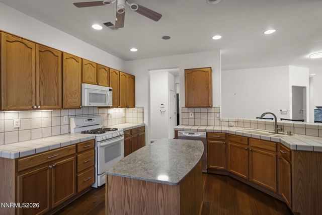 2209 Avella Drive, Sparks, NV 89434