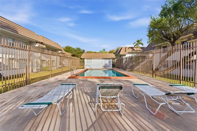 6921 SW 129th Ave 5, Miami, FL 33183