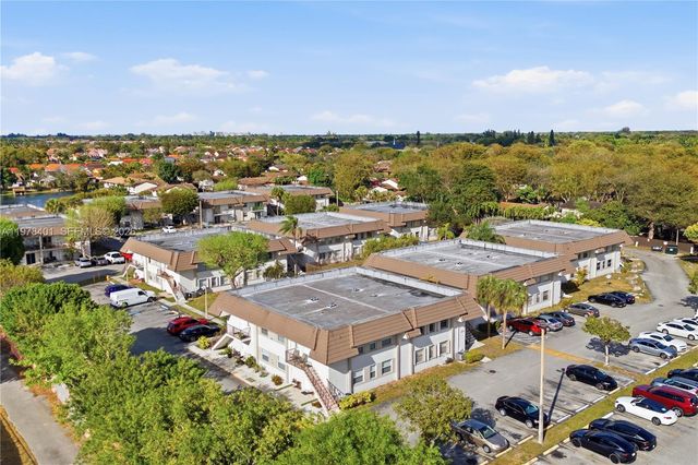 6921 SW 129th Ave 5, Miami, FL 33183