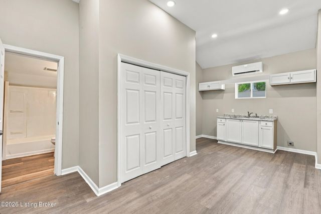 814 S Shelby St, Louisville, KY 40203