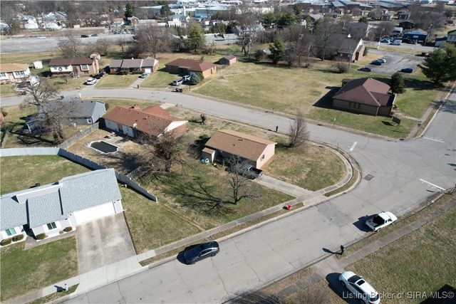 1701 National Avenue, Jeffersonville, IN 47130