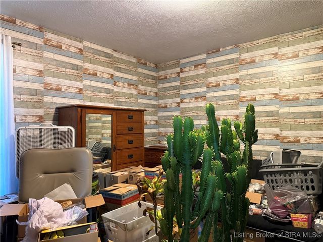 1701 National Avenue, Jeffersonville, IN 47130