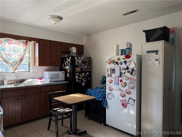 1701 National Avenue, Jeffersonville, IN 47130