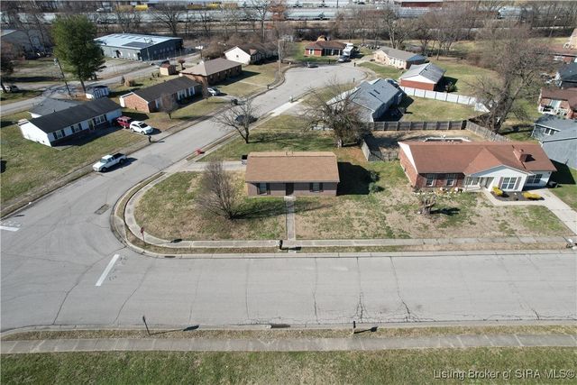 1701 National Avenue, Jeffersonville, IN 47130