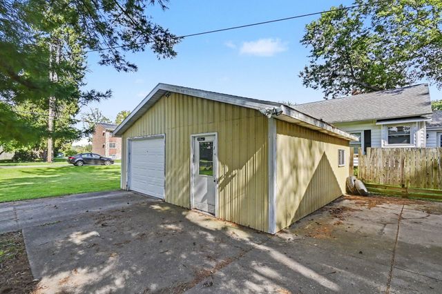 2074 Delhi Street Ne, Delhi Twp, MI 48842