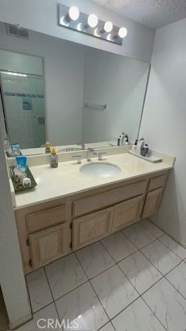 1455 Cresta, Corona, CA 92879