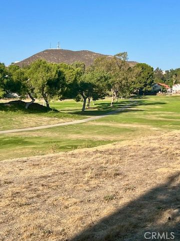 1455 Cresta, Corona, CA 92879