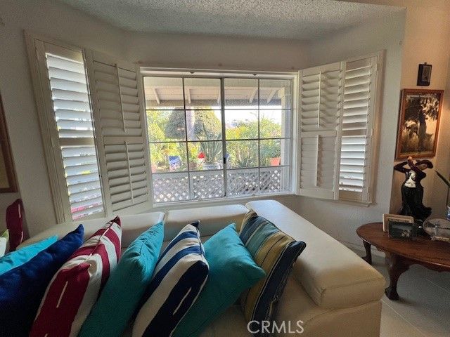 1455 Cresta, Corona, CA 92879