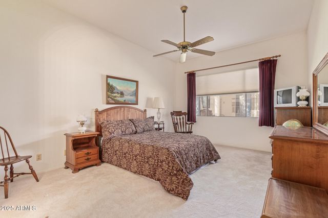 23808 S VACATION Way, Sun Lakes, AZ 85248