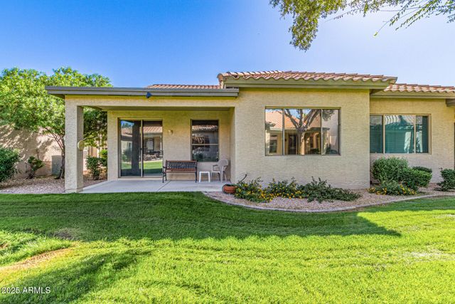 23808 S VACATION Way, Sun Lakes, AZ 85248