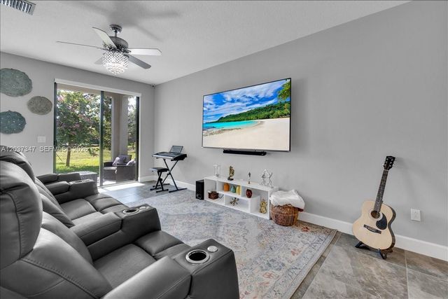 3392 NW 5th Street, Pompano Beach, FL 33069
