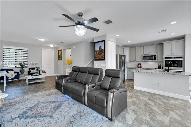 3392 NW 5th Street, Pompano Beach, FL 33069