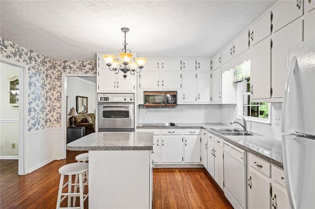 2690 Hideaway Hills Lane SW, Powder Springs, GA 30127