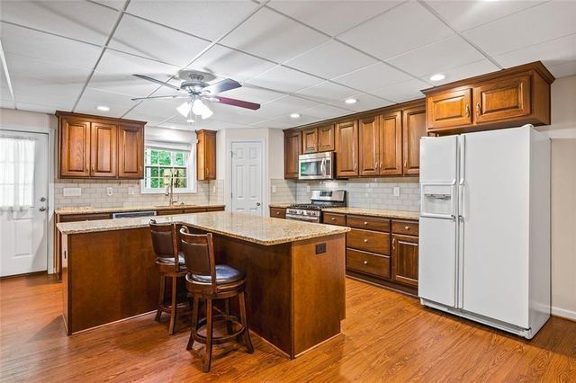 2690 Hideaway Hills Lane SW, Powder Springs, GA 30127