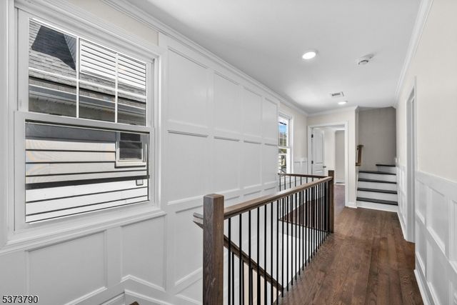 165 Jerome Pl, Bloomfield Twp., NJ 07003