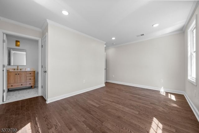 165 Jerome Pl, Bloomfield Twp., NJ 07003