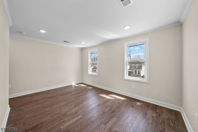 165 Jerome Pl, Bloomfield Twp., NJ 07003