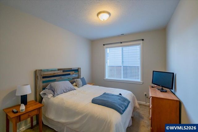 7290 SE Dot St, Corvallis, OR 97330