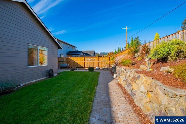 7290 SE Dot St, Corvallis, OR 97330