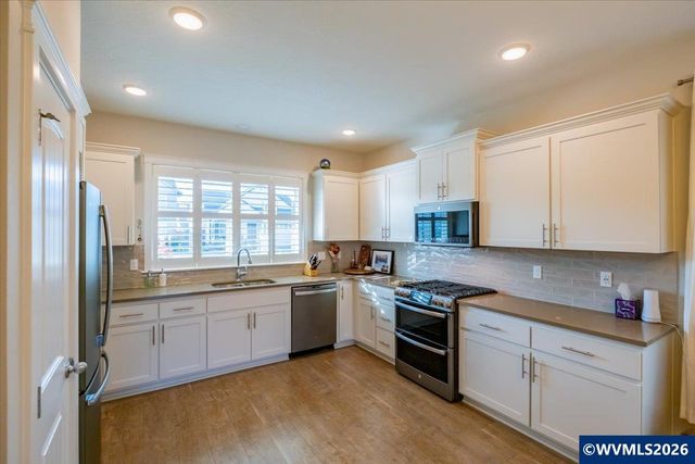 7290 SE Dot St, Corvallis, OR 97330