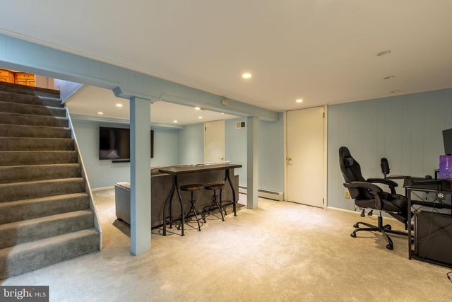 2413 DARNAY LN, Wilmington, DE 19808