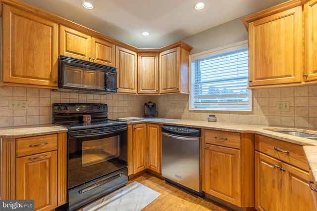 2413 DARNAY LN, Wilmington, DE 19808