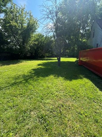 2180 Henry Ruff Road, Garden City, MI 48135