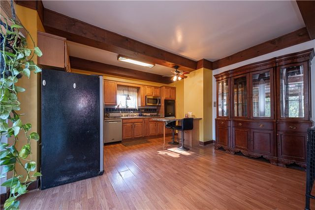 155 Ormsby Ave, Mt Oliver, PA 15210