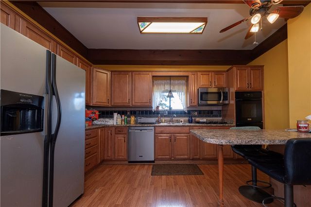 155 Ormsby Ave, Mt Oliver, PA 15210