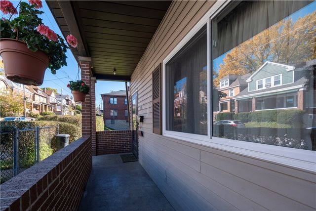 155 Ormsby Ave, Mt Oliver, PA 15210