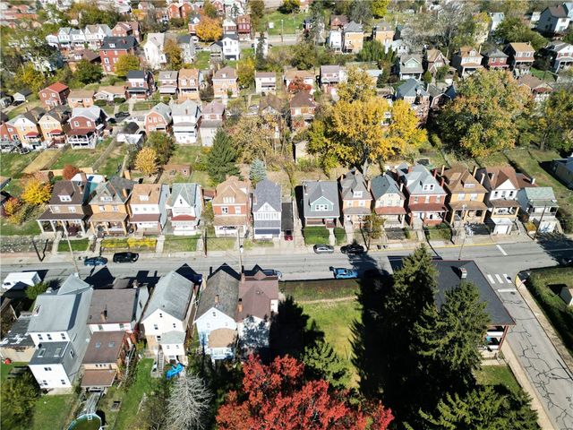 155 Ormsby Ave, Mt Oliver, PA 15210