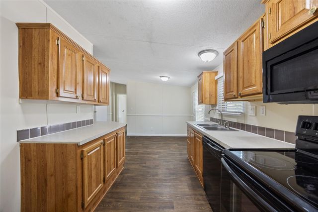 9642 Live Oak Trail, Willis, TX 77318