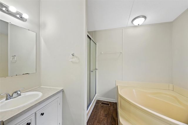 9642 Live Oak Trail, Willis, TX 77318