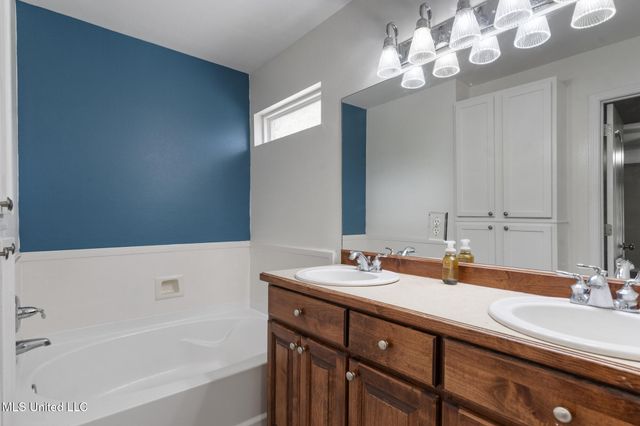 16107 Oral Road, Biloxi, MS 39532