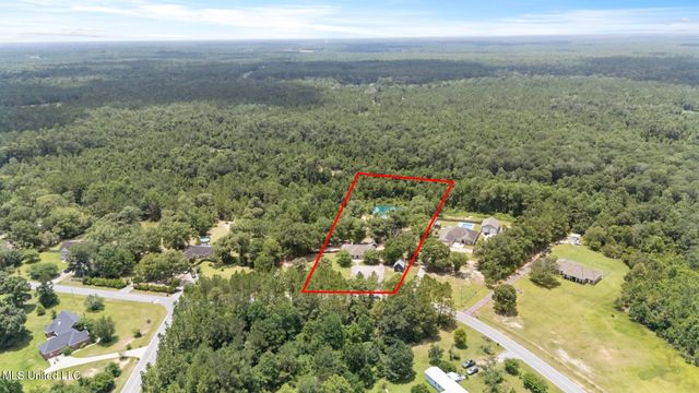 16107 Oral Road, Biloxi, MS 39532