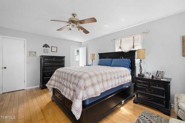 3101 Newbern Drive, Johnson City, TN 37604