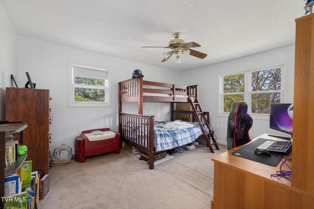 3101 Newbern Drive, Johnson City, TN 37604