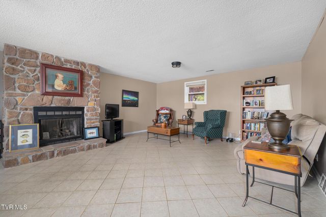 3101 Newbern Drive, Johnson City, TN 37604