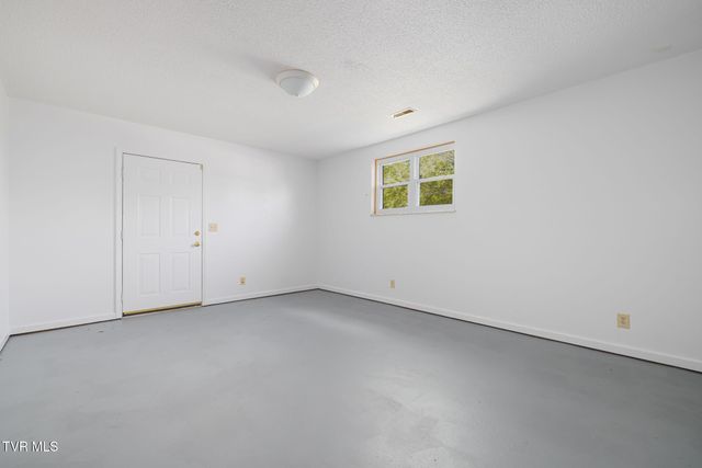 3101 Newbern Drive, Johnson City, TN 37604
