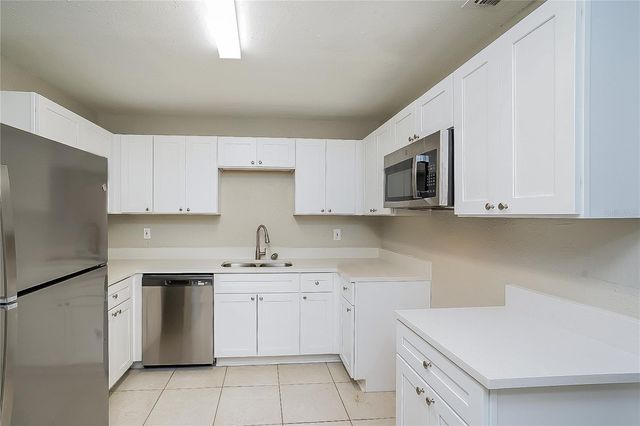 4423 73RD STREET N, St Petersburg, FL 33709