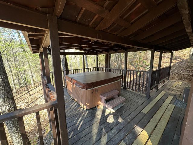 534 534 Cave Hollow Rd Road, Rogers, KY 41365