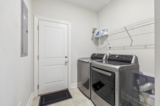 135 John T Alexander Blvd, Hendersonville, TN 37075