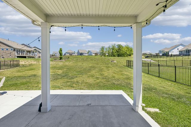 135 John T Alexander Blvd, Hendersonville, TN 37075