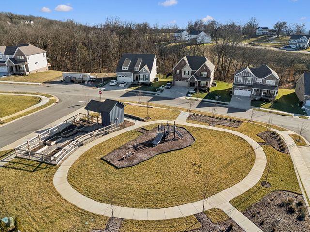 135 John T Alexander Blvd, Hendersonville, TN 37075