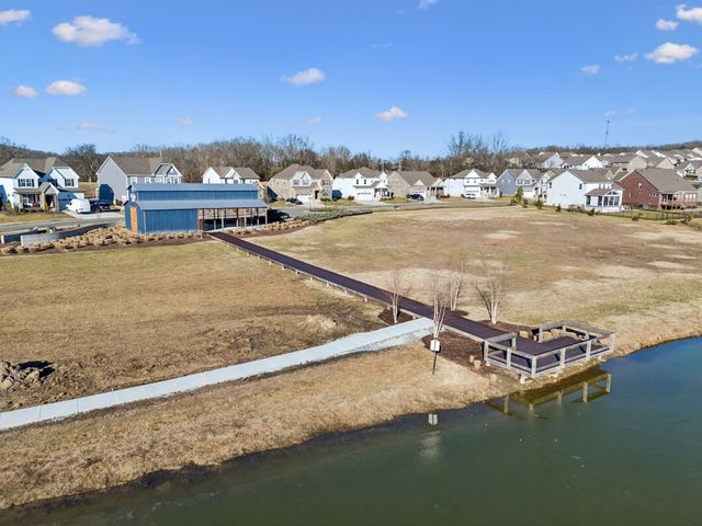 135 John T Alexander Blvd, Hendersonville, TN 37075