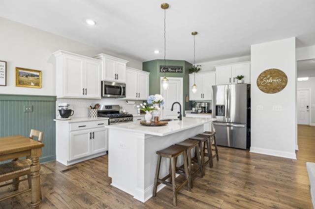 135 John T Alexander Blvd, Hendersonville, TN 37075